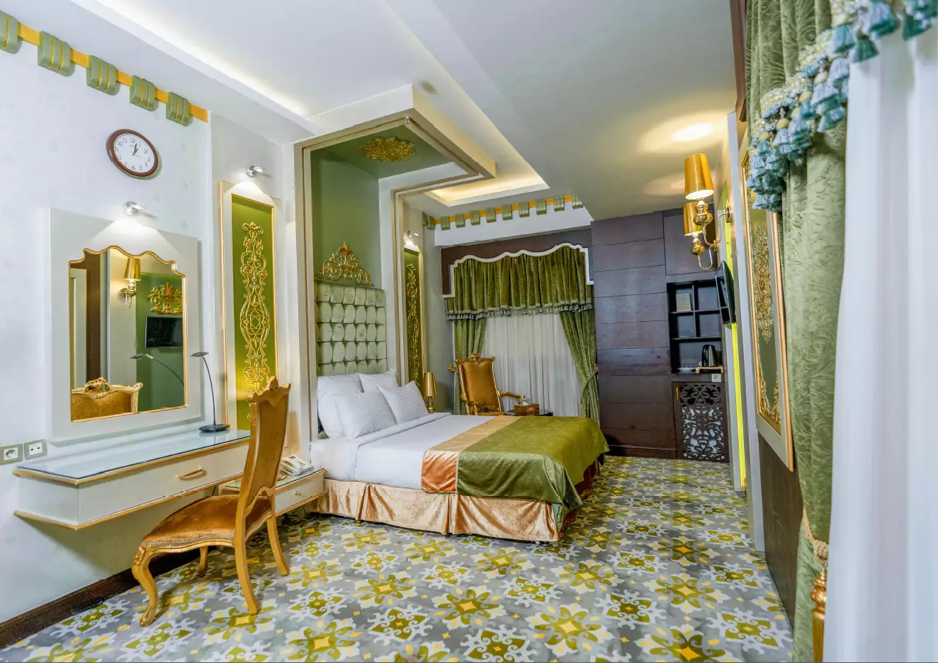 Alibaba https://cdn.alibaba.ir/ostorage/hotel-accommodation-images/69394276a1e6f83605b7ed9c_لنگ کانکت رویال copy.webp